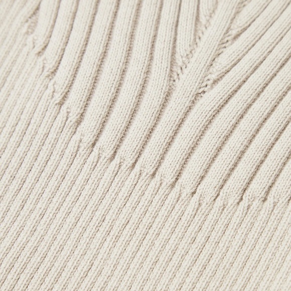 Manière de Voir Set - Beige Ribbed Contour Crop Top & Ombré Flared Leggings - Picture 11 of 15